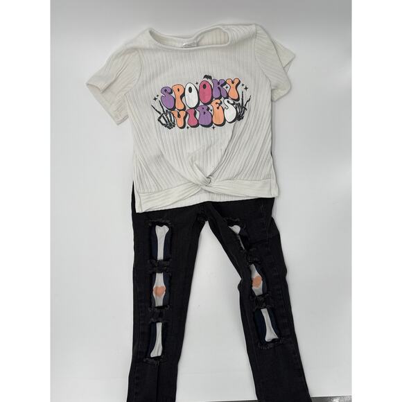 Sparkle in Pink | Girls 3X (8/9) | Spooky Vibes Tee & Distressed Denim Outfit - Picture 2 of 8